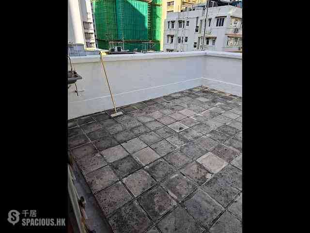 Poho - 176-178, Hollywood Road 01