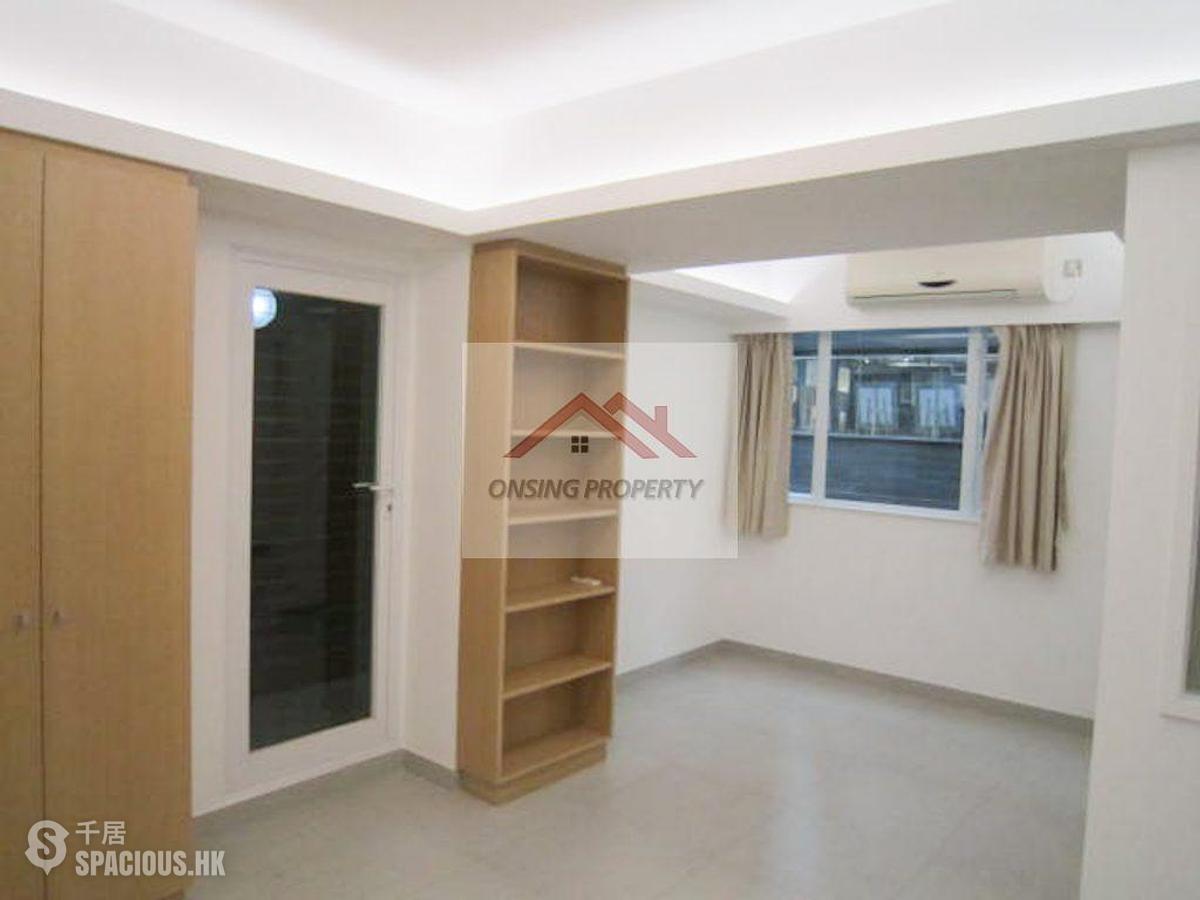 Wan Chai - Bo Fung Mansion 01