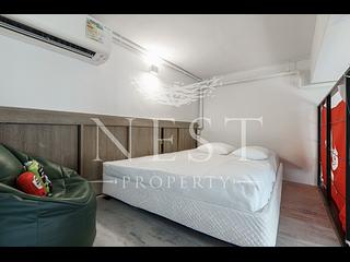 Sai Ying Pun - 111, High Street 05