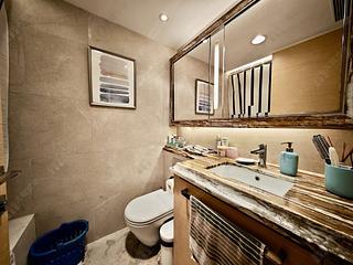 Pak Shek Kok - Providence Bay Phase 2 Providence Peak Block 12 11