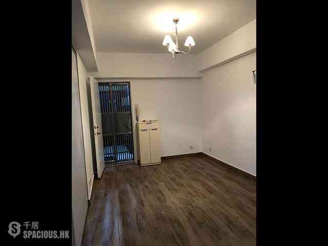 Wan Chai - Tonnochy Towers Block A 03