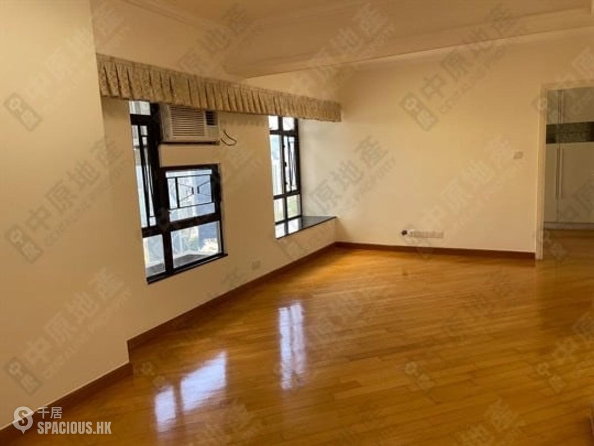 Mid Levels Central - Ying Fai Court 01