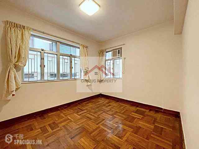 Mid Levels West - Sung Ling Mansion 02