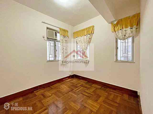 Mid Levels West - Sung Ling Mansion 04