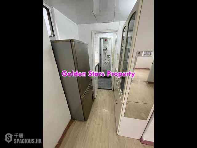 Sai Ying Pun - Wah Po Building 03