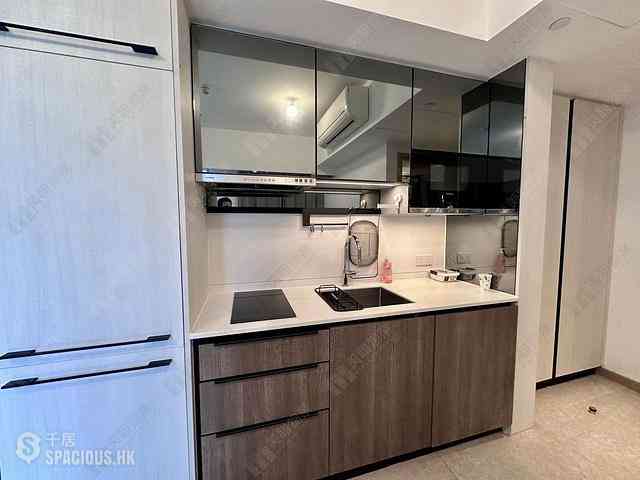 Pak Shek Kok - St Martin Phase 1 Tower 6 03
