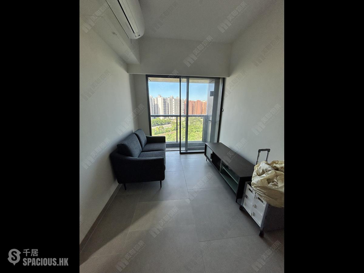 Tai Po - University Hill Phase 2A Marina Tower 5B 01