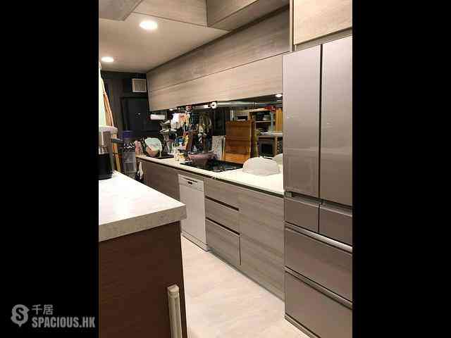 Tung Chung - The Visionary Tower 5 04