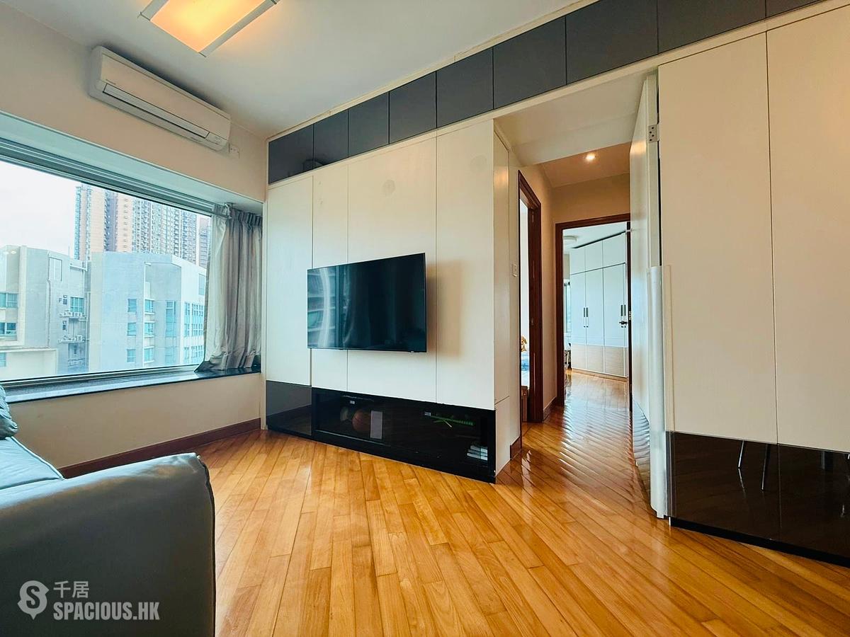 West Kowloon - Sorrento 01