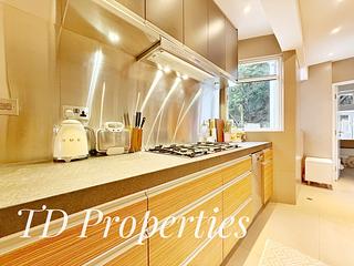 Happy Valley - Ventris Place 16