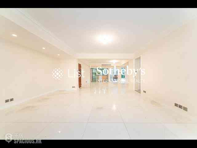 The Peak - Guildford Garden 05