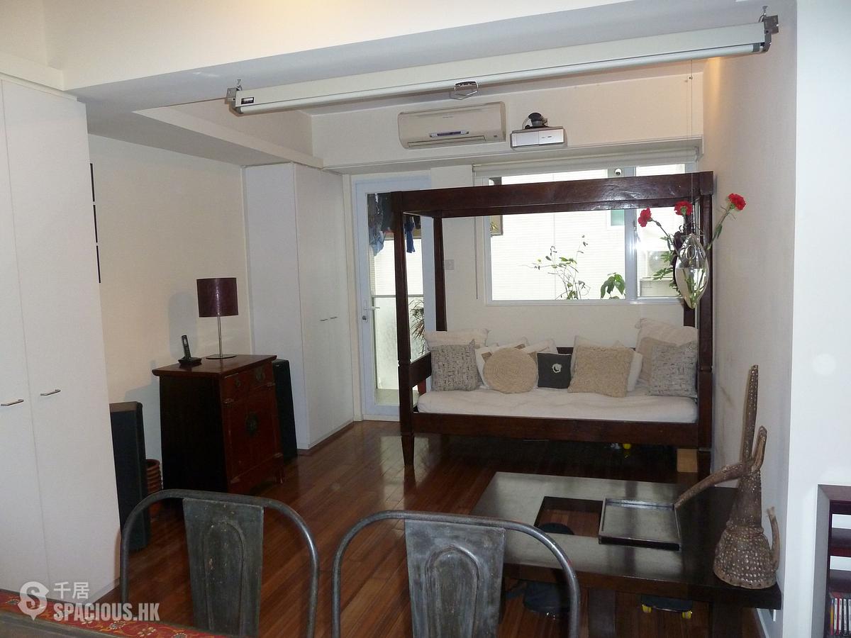 Mid Levels West - Chong Yuen 01