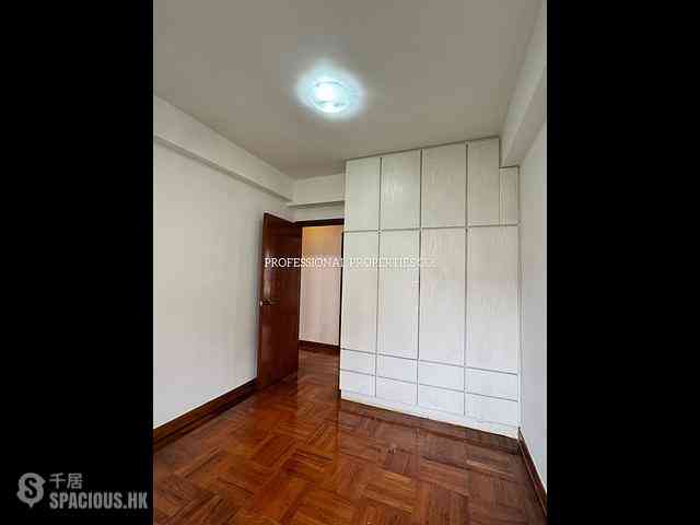 Mid Levels West - Skylight Tower 08