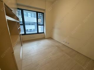 Mid Levels West - 80 Robinson Road 04
