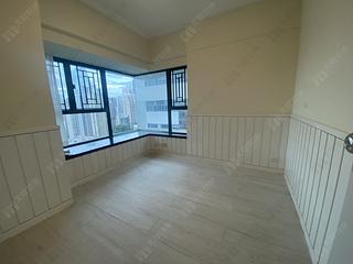 Mid Levels West - 80 Robinson Road 03