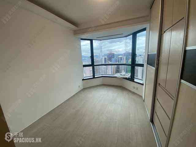 Mid Levels West - 80 Robinson Road 01