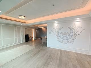 Mid Levels Central - Dynasty Court 05