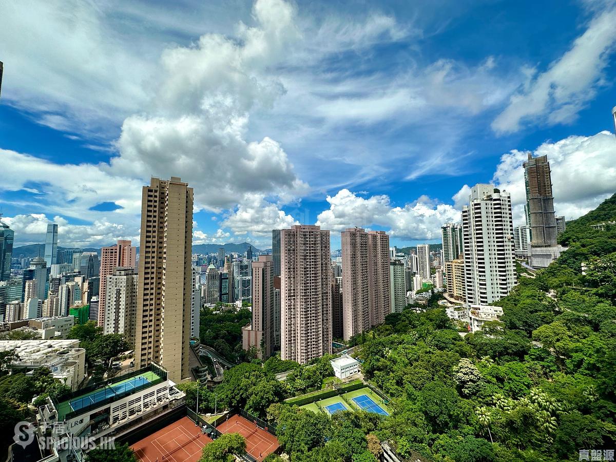 Mid Levels Central - Clovelly Court Block 1 01
