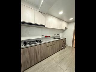 Causeway Bay - Cleveland Mansion 07
