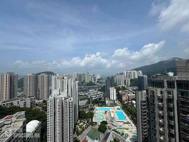 Wong Chuk Hang - The Southside Phase 1 Southland Tower 1A 01