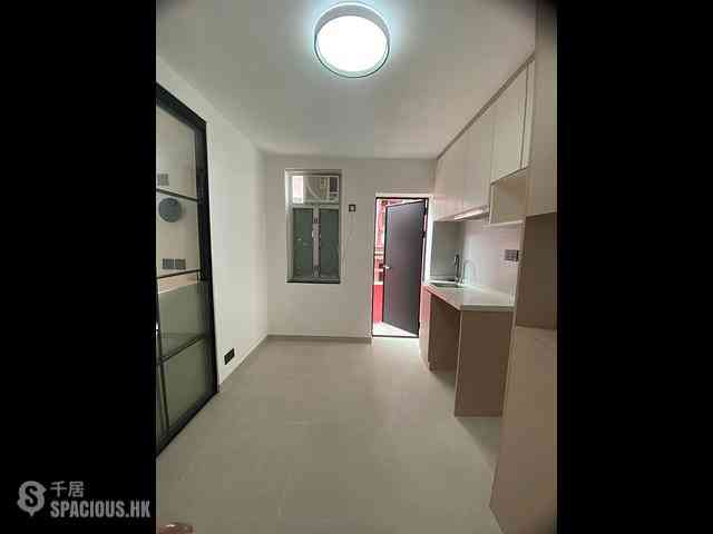 Sai Wan Ho - 239, Shau Kei Wan Road 05