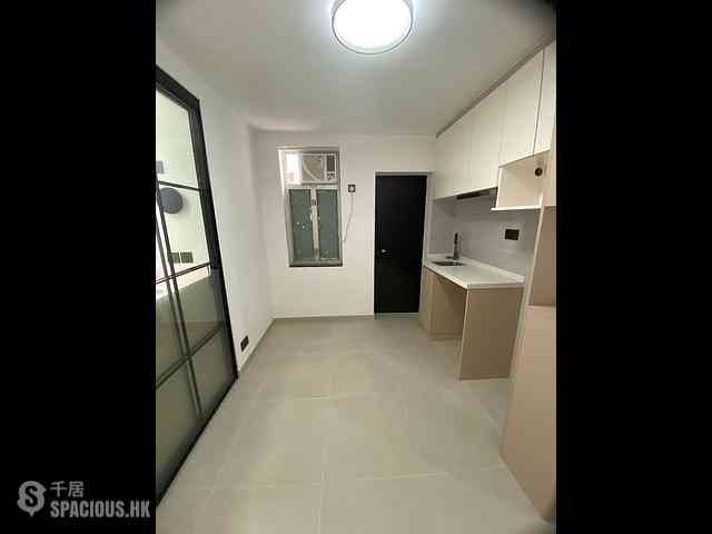 Sai Wan Ho - 239, Shau Kei Wan Road 03