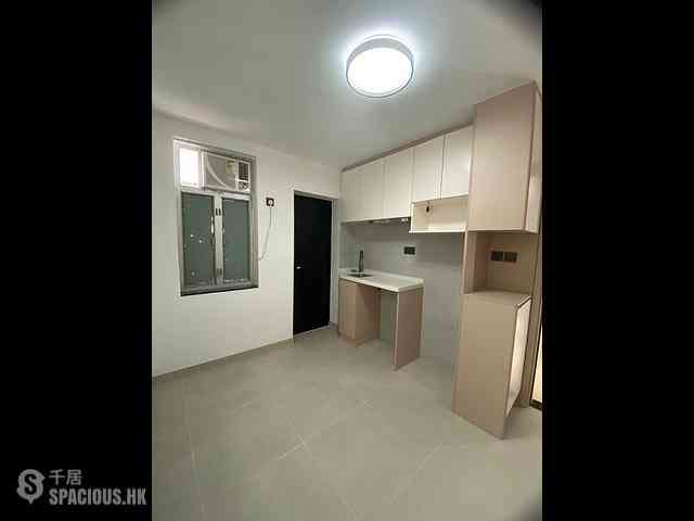 Sai Wan Ho - 239, Shau Kei Wan Road 02