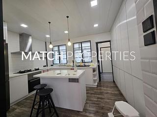 Mid Levels Central - Emerald Court 04