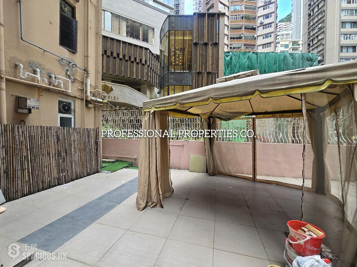 Mid Levels Central - Good View Court 01