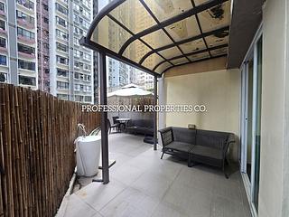 Mid Levels Central - Good View Court 03
