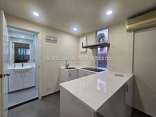 Mid Levels Central - Good View Court 08