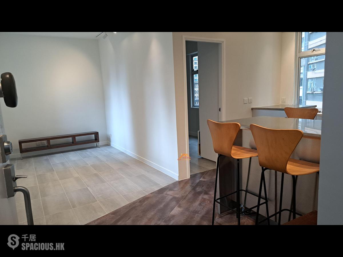 Mid Levels Central - Woodland Court 01
