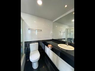 Mid Levels Central - The Grand Panorama Block 1 08