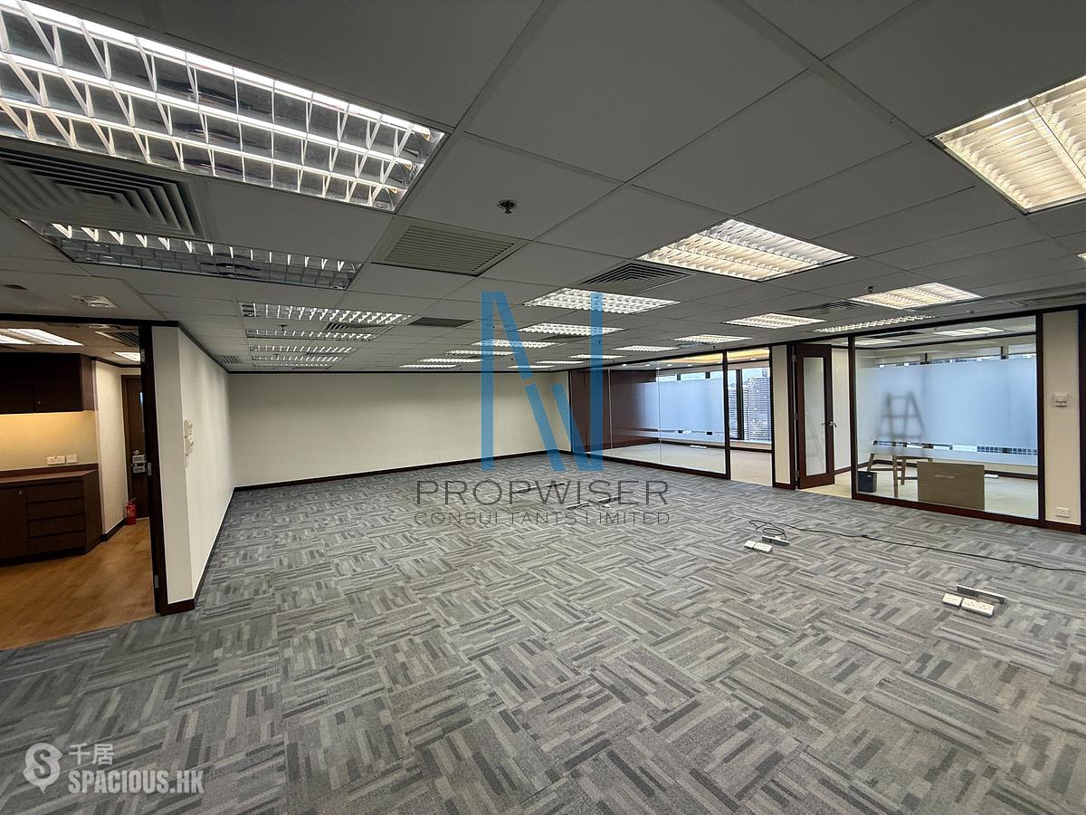 Admiralty - United Centre 01