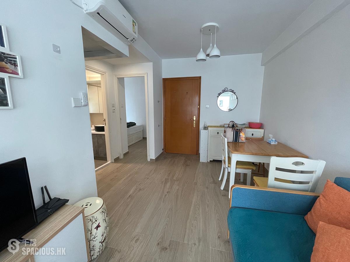 Sheung Wan - Queen's Terrace 01