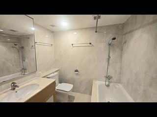 Mid Levels Central - Tregunter Block 1 07