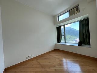 Tung Chung - Coastal Skyline Phase 3 La Rossa Block B (Block 8) 02