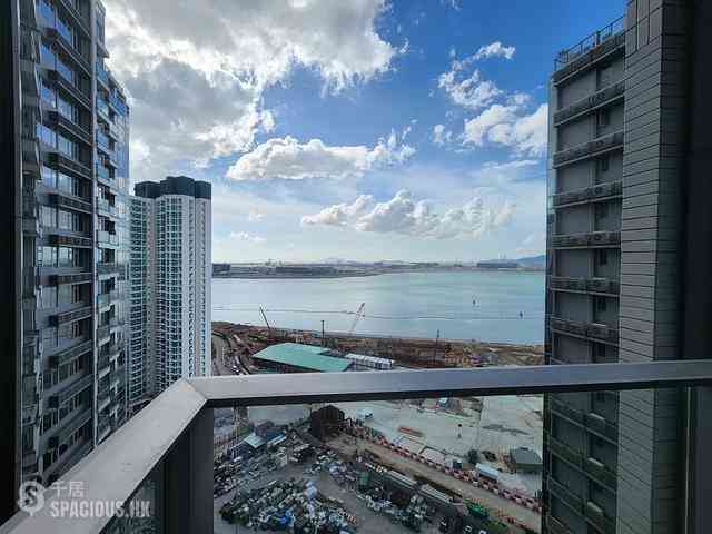 Tung Chung - Century Link Phase 1 Tower 3B 01