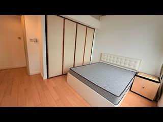 Wan Chai - Convention Plaza Apartments 08