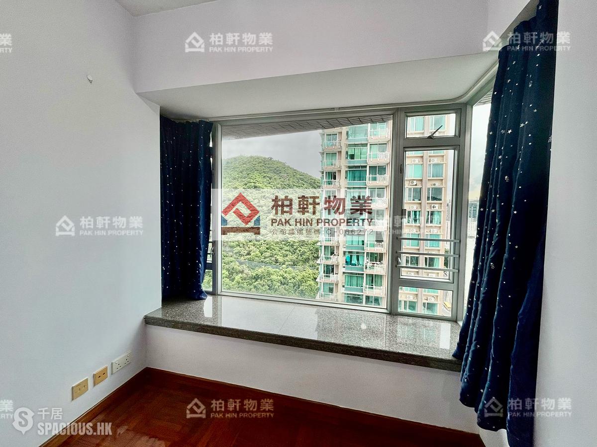 Quarry Bay - Royal Terrace 01