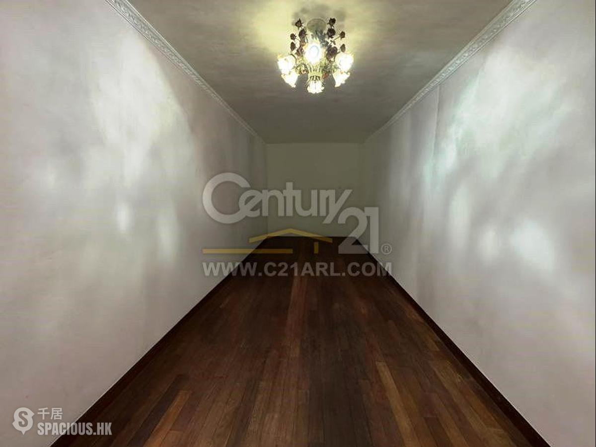 Sai Ying Pun - Rhine Court 01
