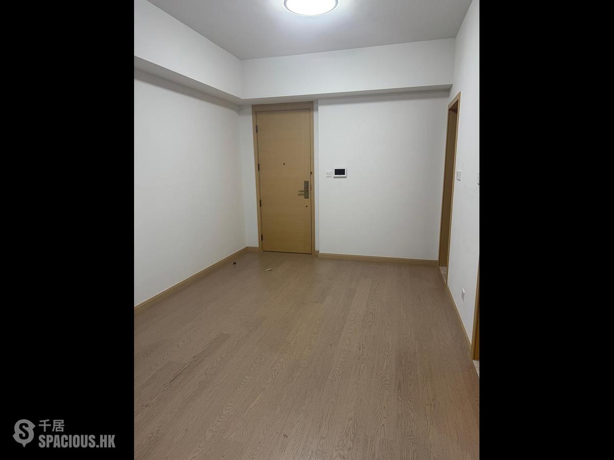 Wong Chuk Hang - The Southside Phase 2 La Marina Tower 2B 01