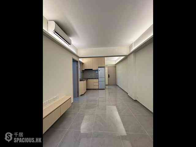 Wan Chai - King Tao Building 05