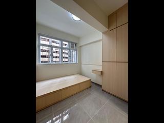 Wan Chai - King Tao Building 06