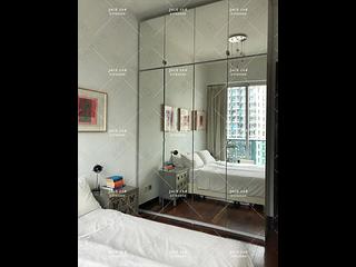 Wan Chai - J Residence 06