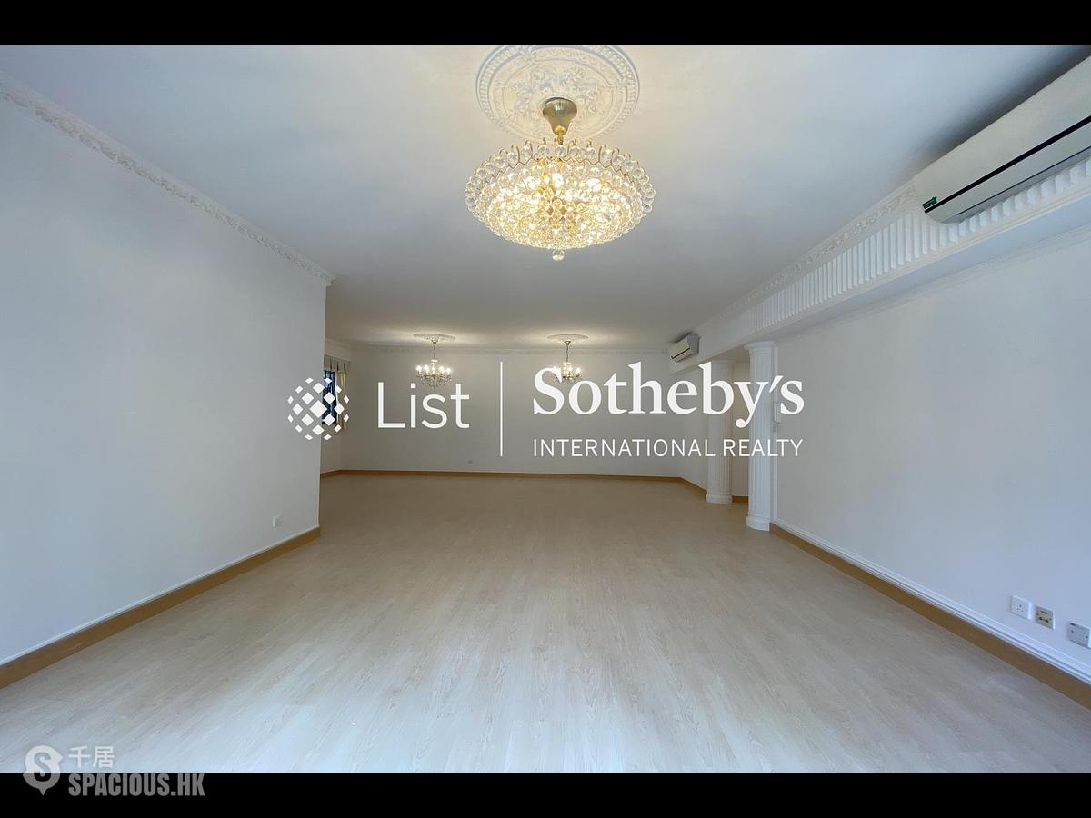 Mid Levels Central - Clovelly Court 01
