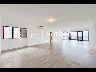 Mid Levels Central - Clovelly Court 02