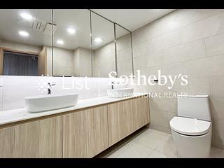 Mid Levels Central - Clovelly Court 07