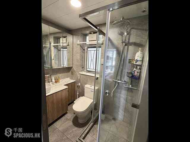 Sai Wan Ho - Grand Promenade Block 5 09