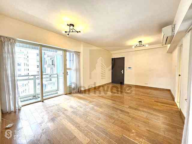 Soho - Centrestage 01